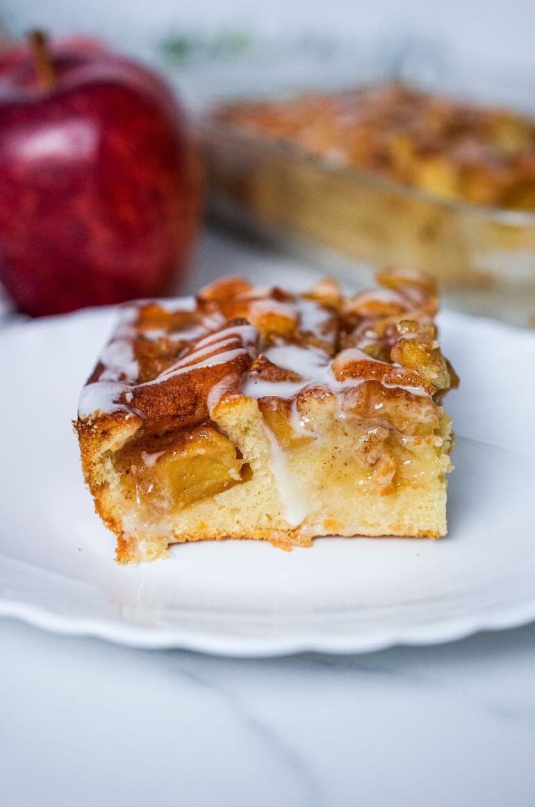 Apple Pie Coffee Cake Recipe - Yummy and fully