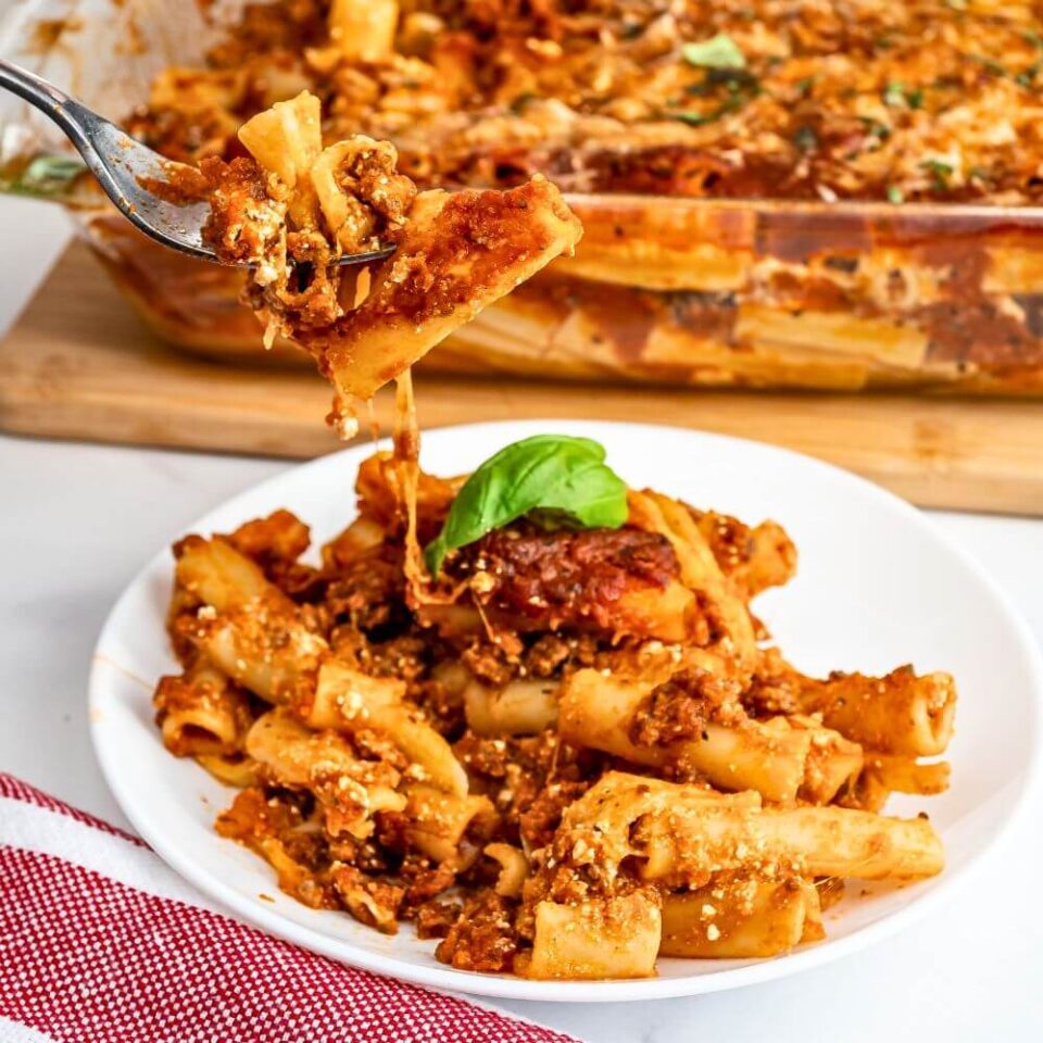 Easy Baked Ziti Recipe - Yummy and fully