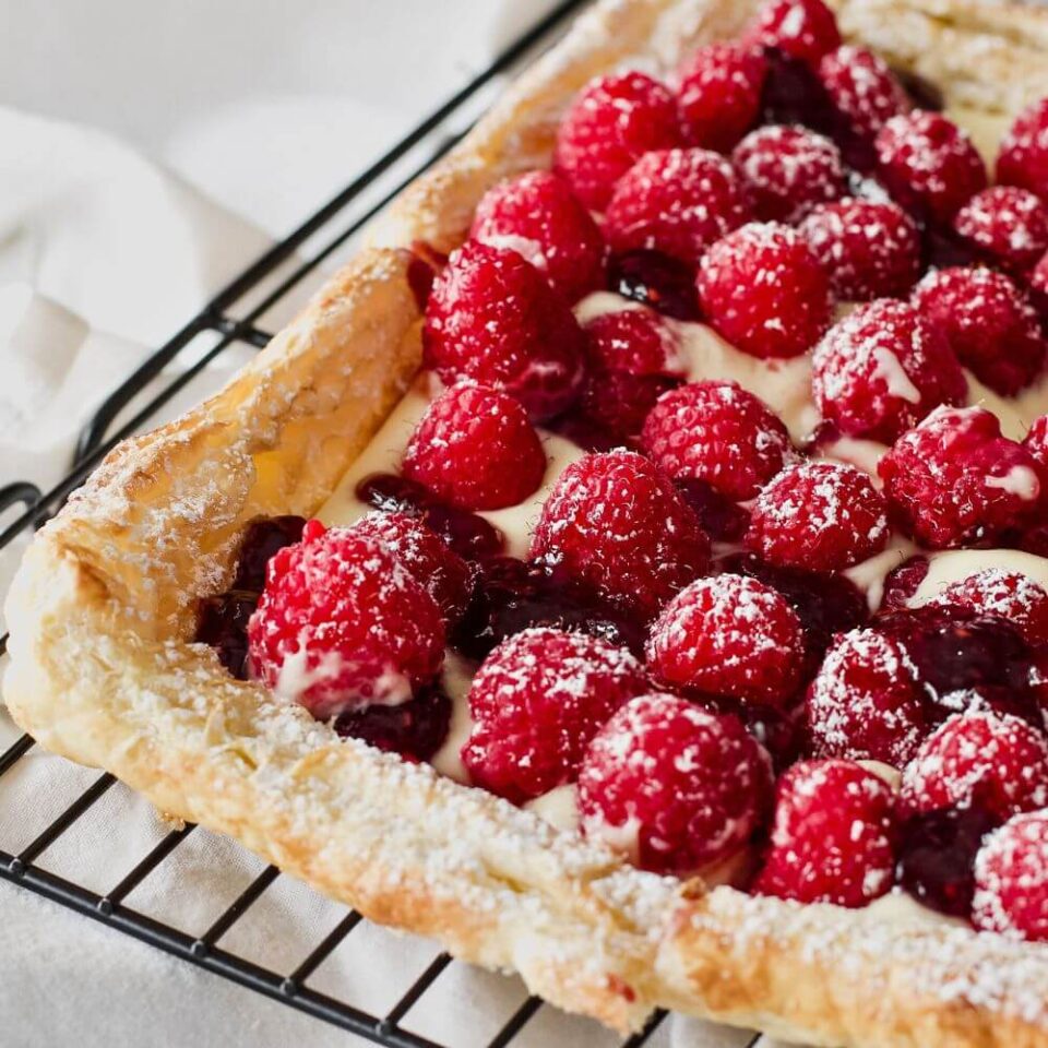 Fresh Raspberry Lemon Cheesecake Tart - Yummy and fully