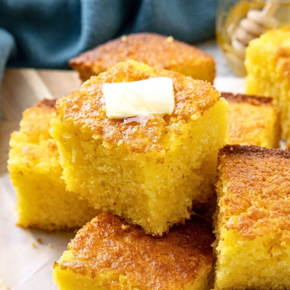 Golden Sweet Cornbread Recipe - Yummy and fully