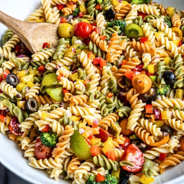 Quick and Easy Pasta Salad - Yummy and fully