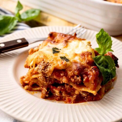 The Best Homemade Lasagna Recipe - Yummy and fully