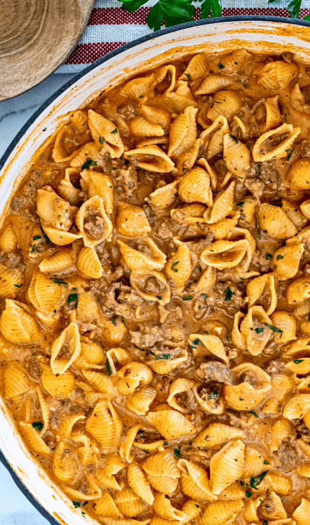 Easy Creamy Beef and Shells - Yummy and fully