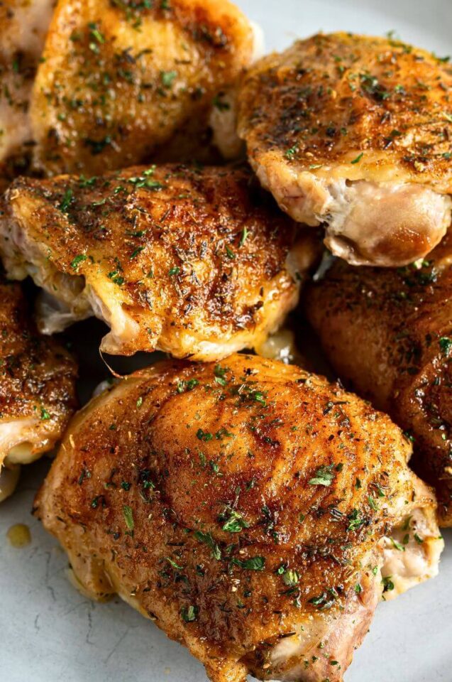 Easy & Quick Baked Chicken Thighs - Yummy and fully