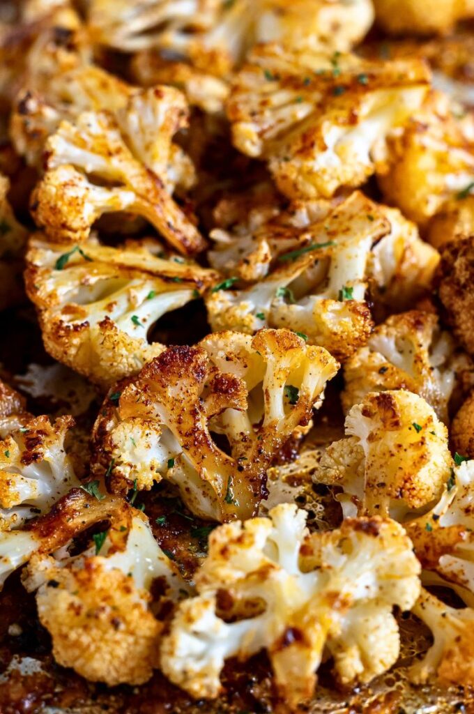 Easy One-Pan Roasted Garlic Parmesan Cauliflower – Yummy and fully