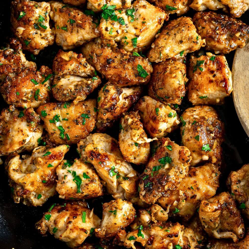 15-Minute Garlic Butter Chicken Bites: Easy One-Pan Recipe