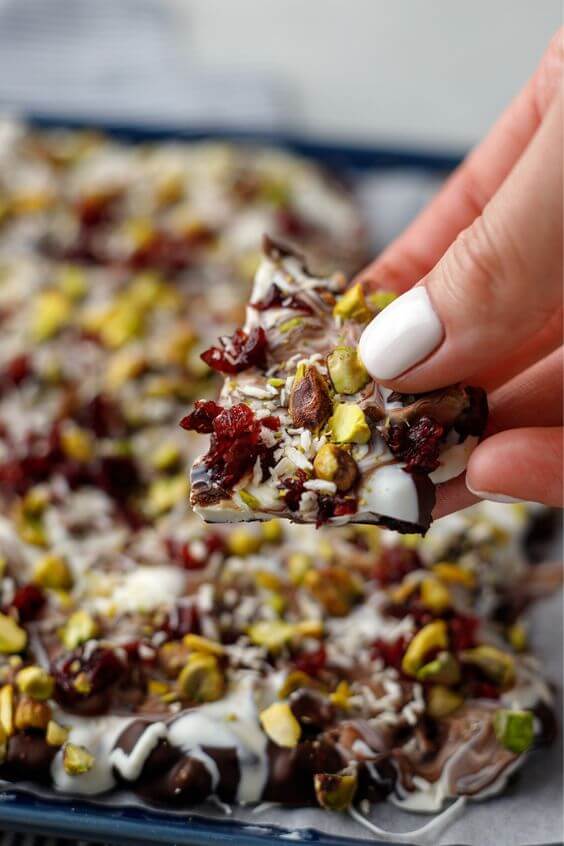 Easy Pistachio Cranberry Bark: 5 Ingredients, 35 Minutes